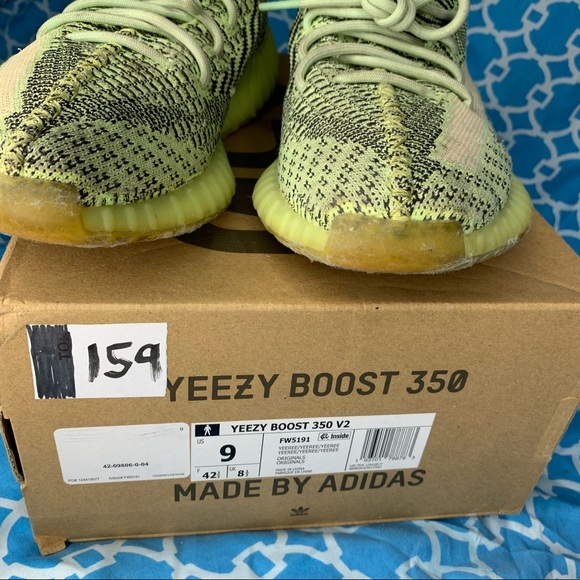 Yeezy boost 350 v2 Men’s size 9 Yeezreel Glow green Adidas bright sneakers Kanye main image 9
